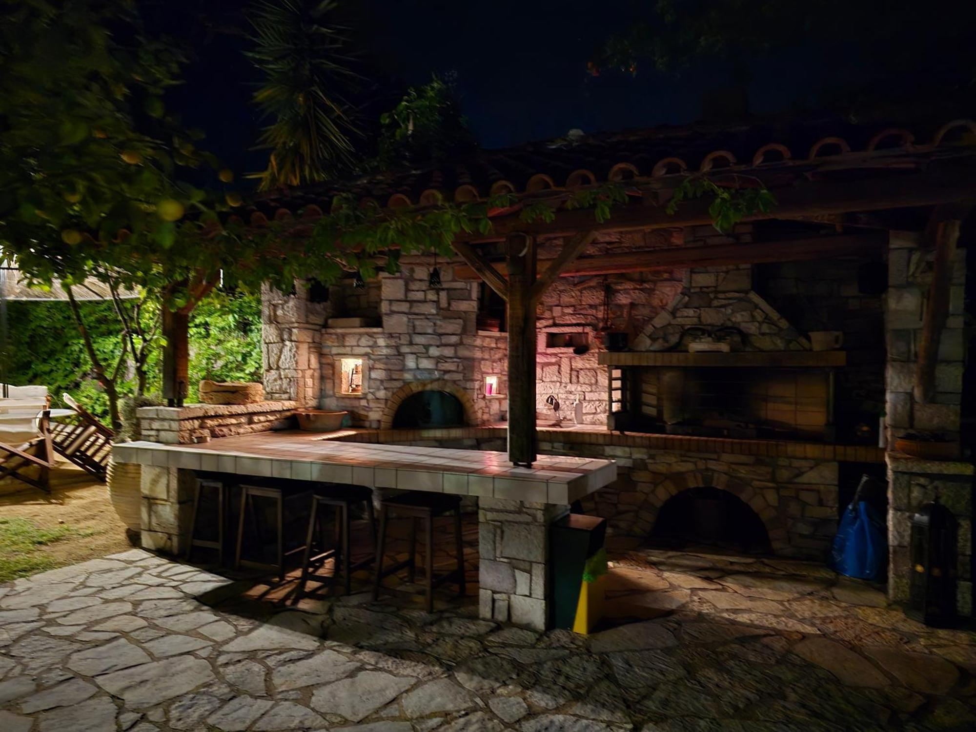Villa Petra Kalamaki  Extérieur photo